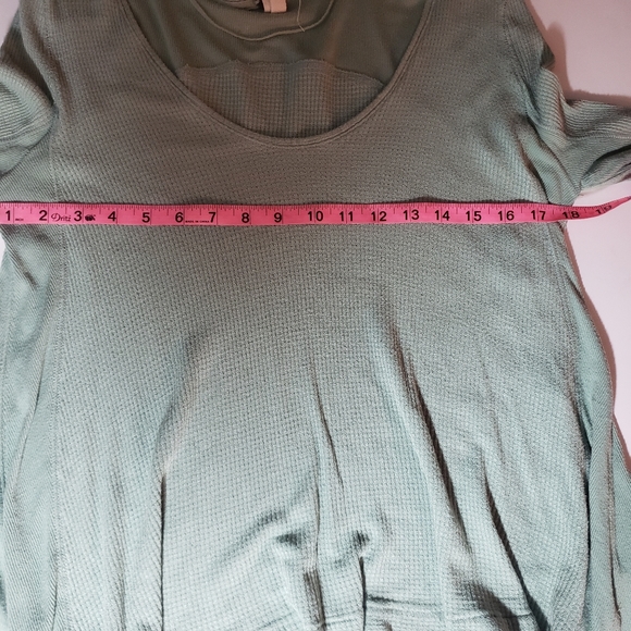 We The Free Malibu Thermal Oversized Shirt small - Picture 7 of 8